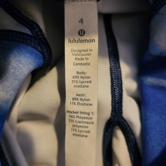 Lululemon Train Times Crop Full On Luxtreme Size 4 Cropped Leggings Abstract EUC - Picture 11 of 12